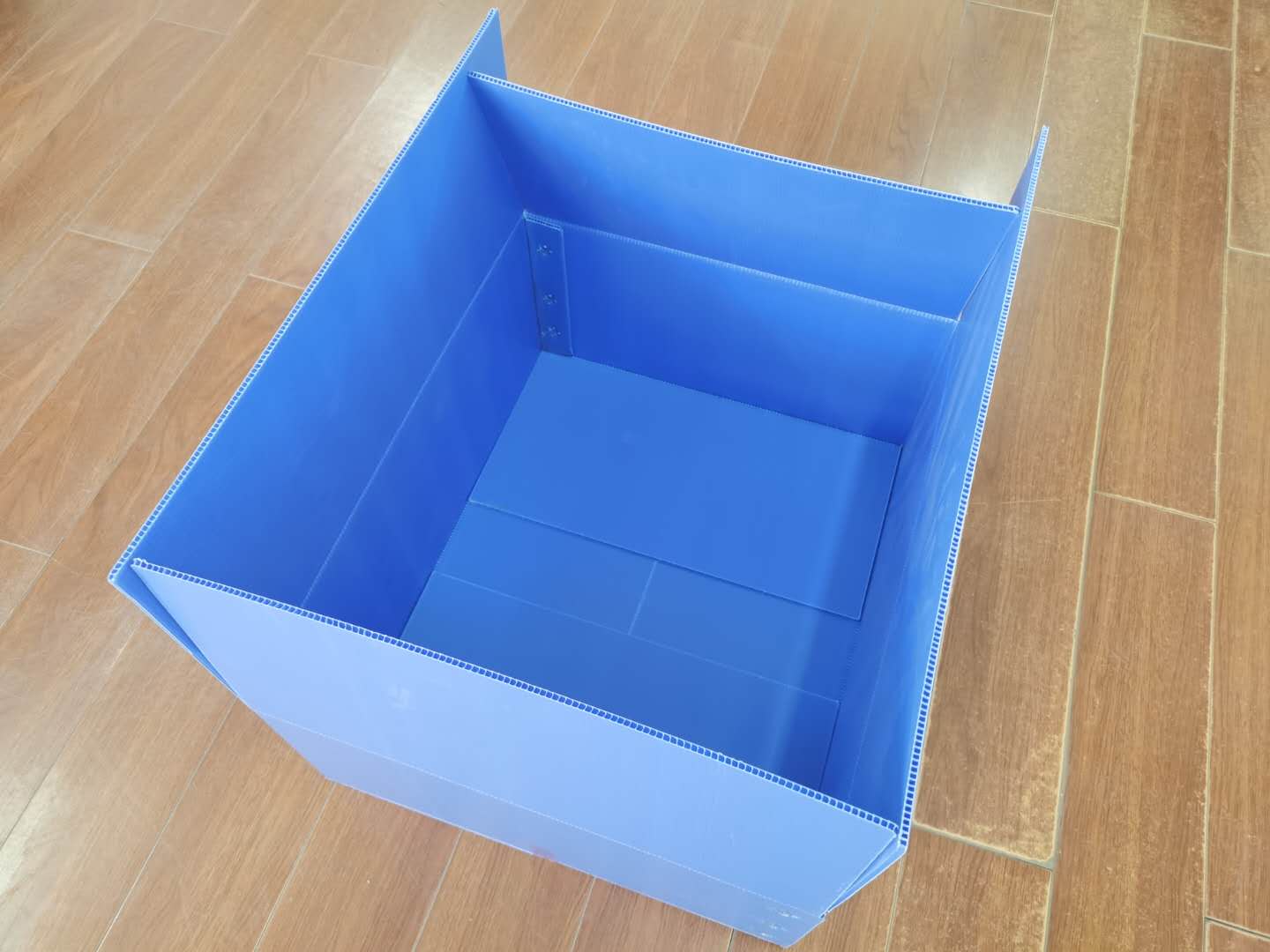 泰好康蘇州廠家直銷中空板箱 pp萬(wàn)通板周轉(zhuǎn)箱 防靜電骨架箱 紙箱式包裝箱