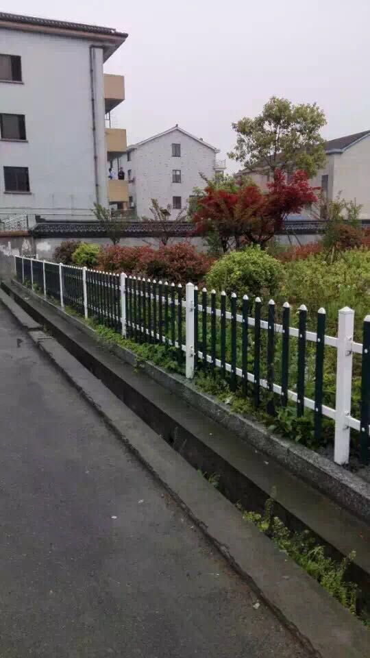 優(yōu)質(zhì)市政護(hù)欄廠家直銷