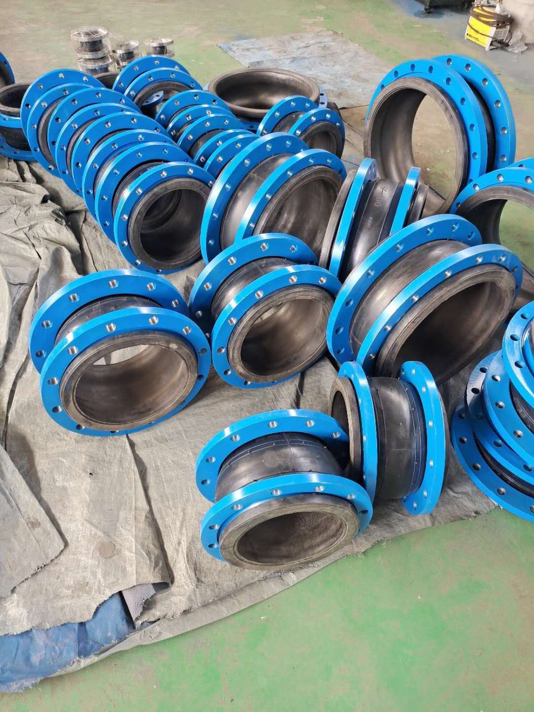 供應(yīng)昆明三元乙丙橡膠軟接頭，熱力管道用耐高溫橡膠軟連接報(bào)價(jià)  三元乙丙橡膠軟接頭