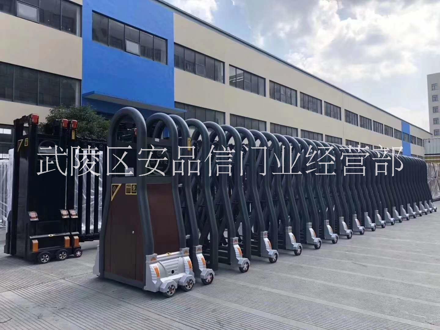 益陽電動伸縮門飛鷹門配件輪子遙控安裝