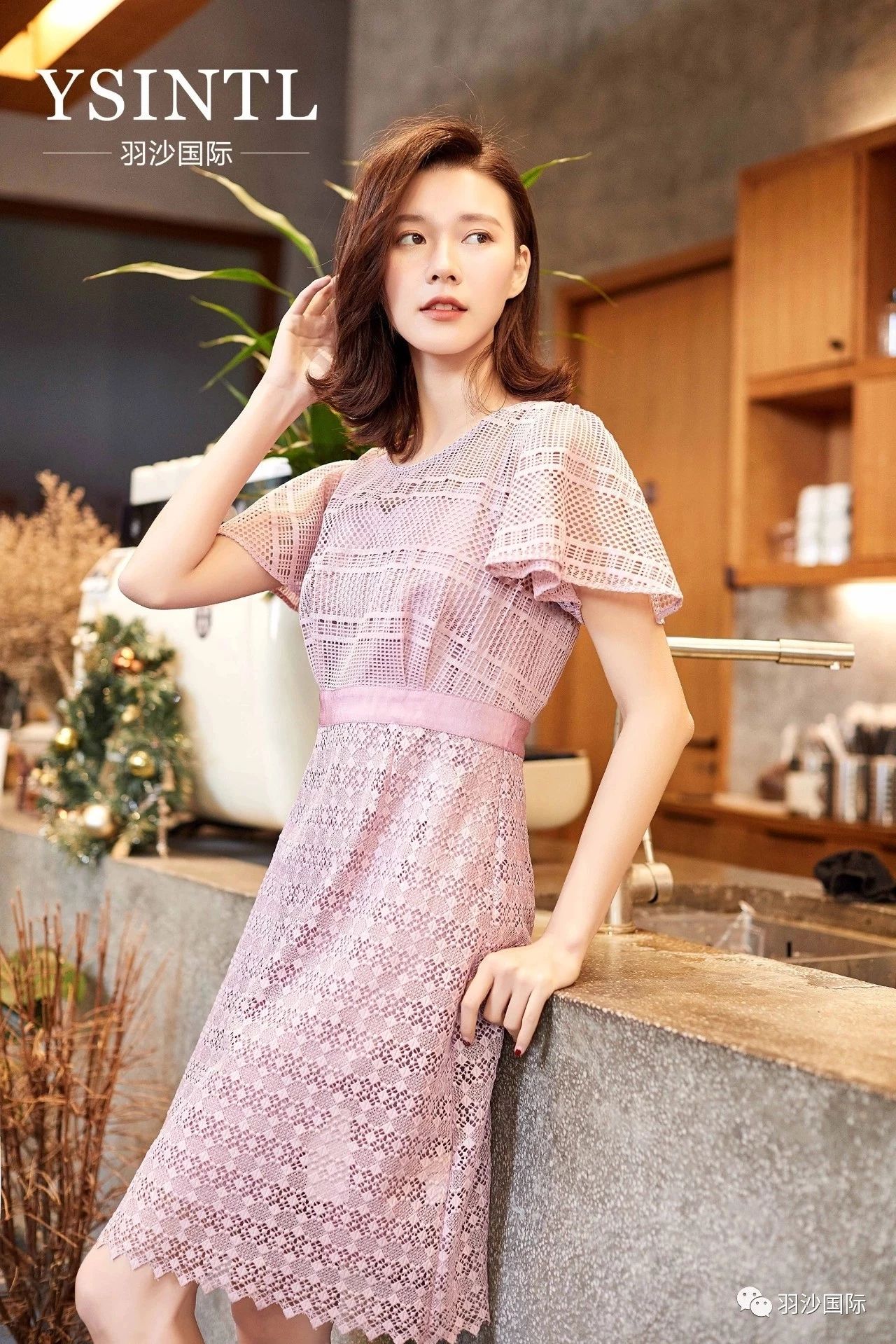 羽紗國際品牌女裝批發(fā)時尚大碼女裝批發(fā)廣州批發(fā)市場清倉處理批發(fā)地攤貨批發(fā)大碼女裝批發(fā)網