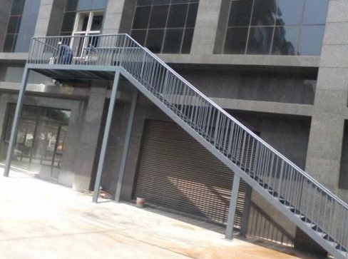 鋼結(jié)構(gòu)大型消防樓廠家 鋼結(jié)構(gòu)大型消防樓梯 廣州鋼結(jié)構(gòu)大型消防樓梯