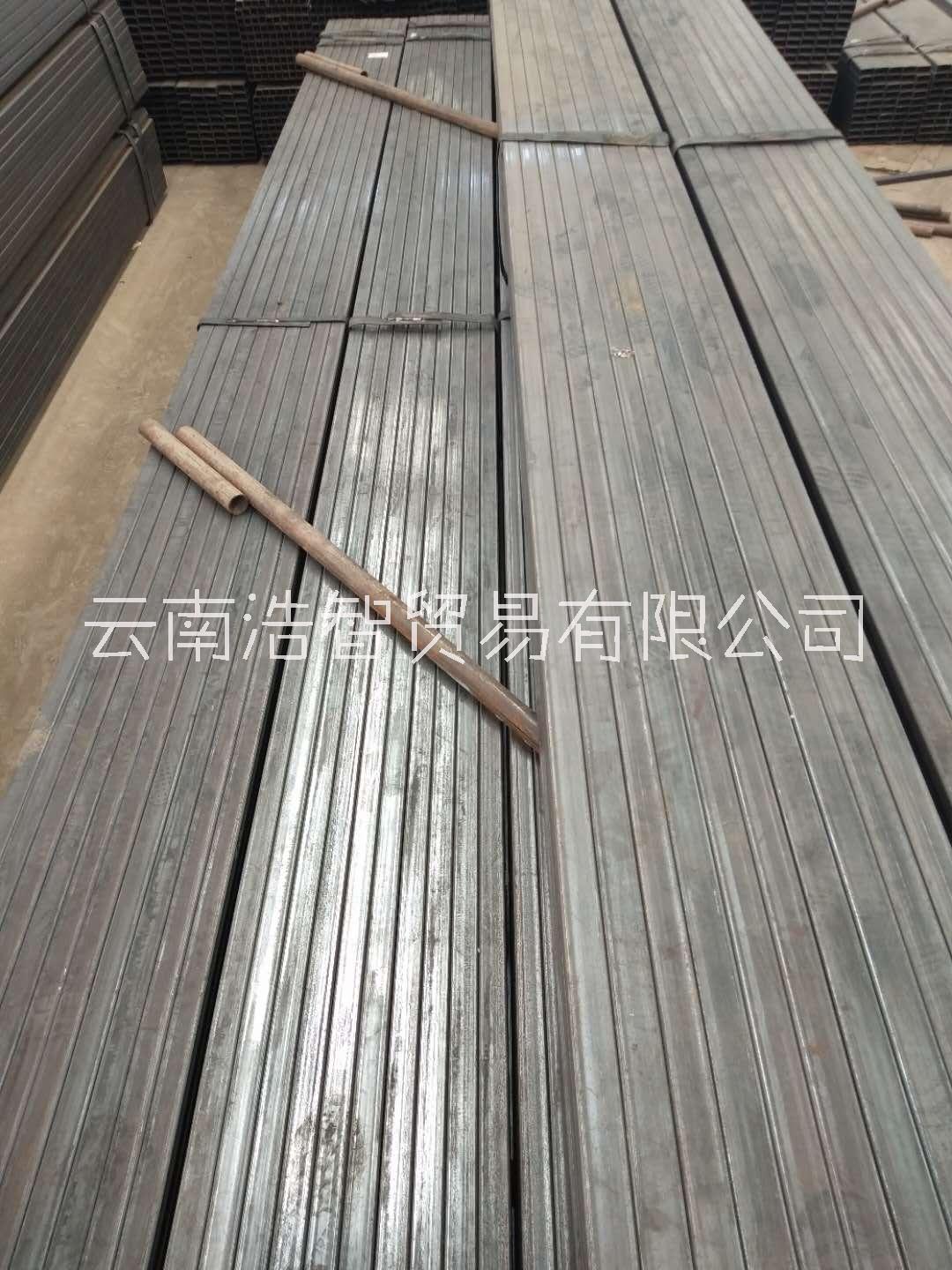 方管價(jià)格 云南護(hù)欄方管價(jià)格 方管廠家 吊頂方管 方形鋼管多種規(guī)格