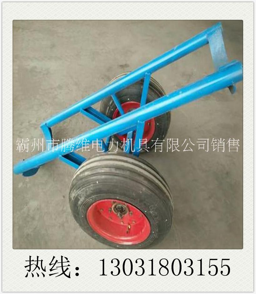 山東銷售 優(yōu)質(zhì) 運電線桿車 12米運桿炮車 單桿運桿車廠家