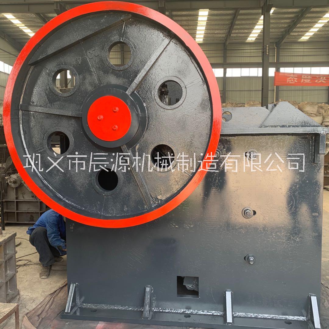 大型顎式破碎機(jī) 移動(dòng)破碎站 花崗巖 玄武巖破碎機(jī)PE600x900
