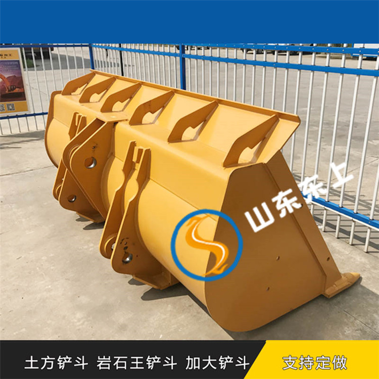 河北裝載機鏟斗廠家操作質(zhì)量TD226B-6IG15龍工柴油機道依茨