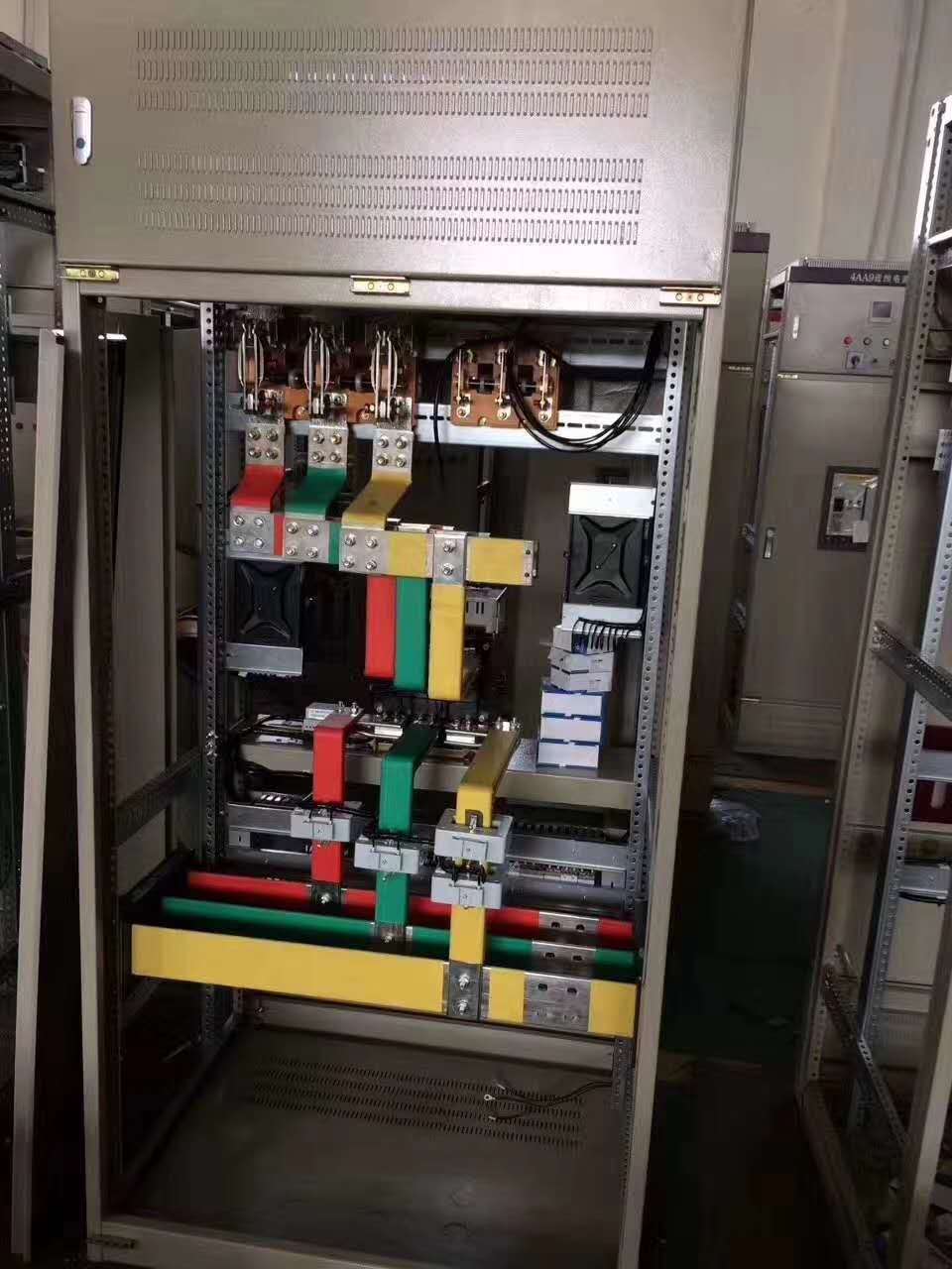 山東德州配電柜廠(chǎng)家 換熱器智能變頻控制柜 消防應(yīng)急設(shè)備水泵控制柜 定制低壓動(dòng)力柜成套配電柜