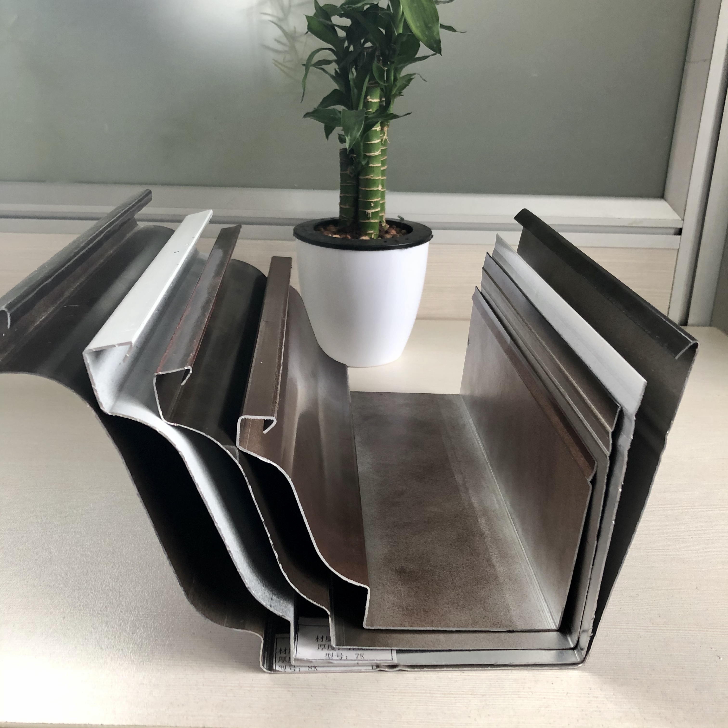 供應(yīng)濟南陽光房排水用5.5英寸彩鋁天溝