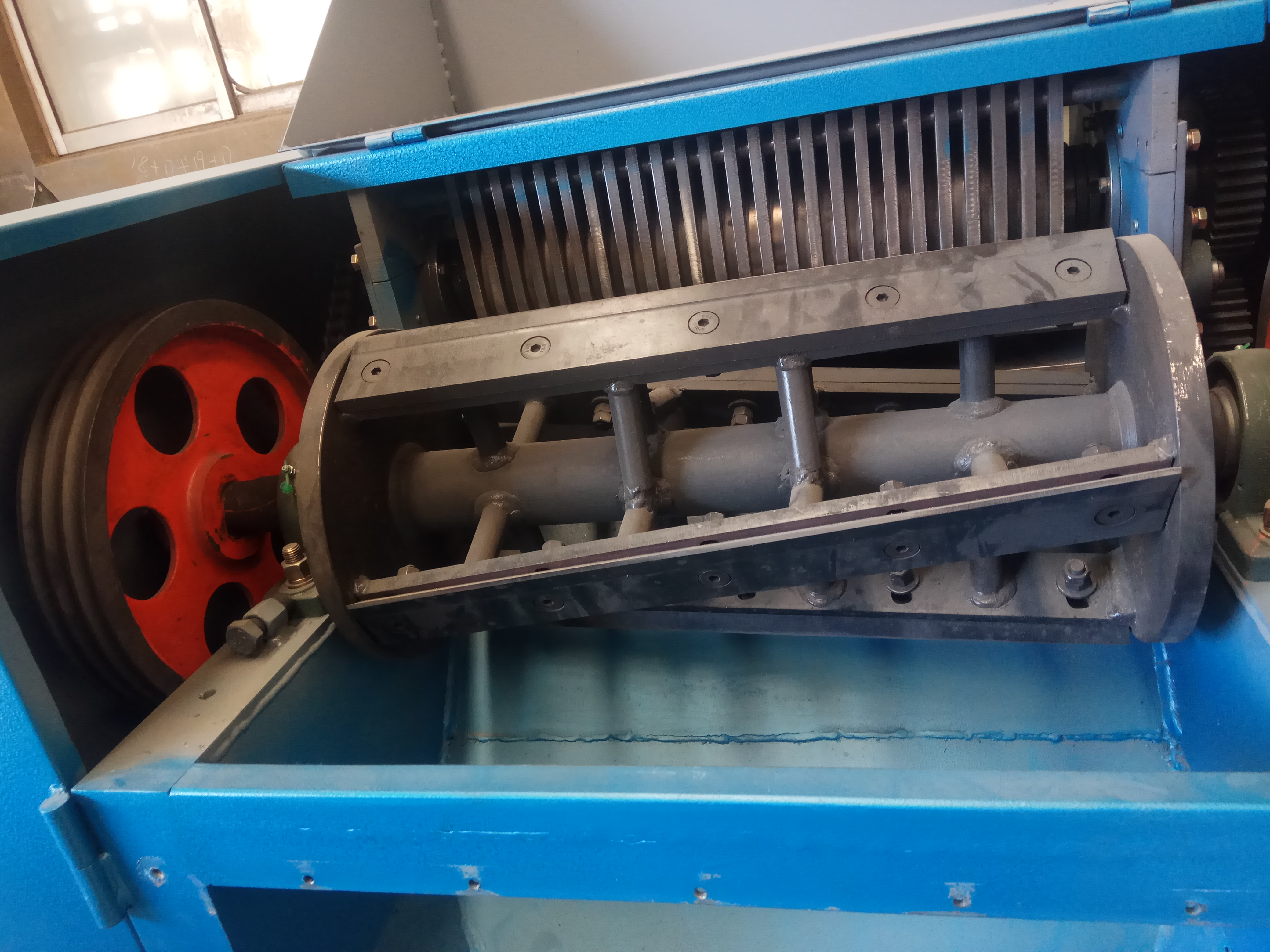 縱剪切粒機廠家直銷 縱剪切粒機供應(yīng)商