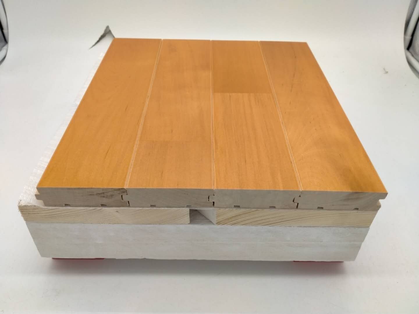 體育運動木地板籃球館木地板22個厚楓木地板廠家上門安裝