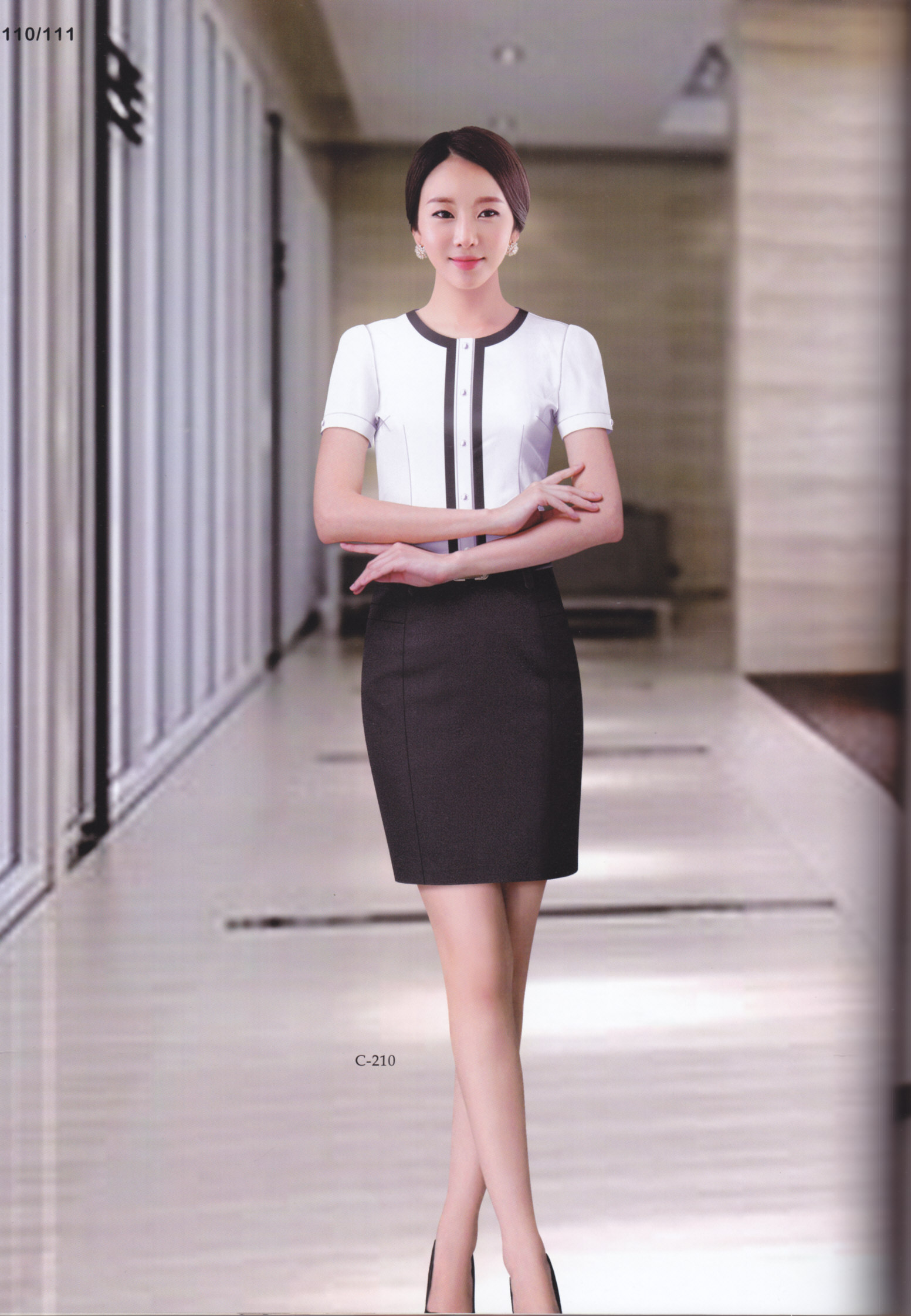 達(dá)縣酒店前臺接待工作服多少錢定做