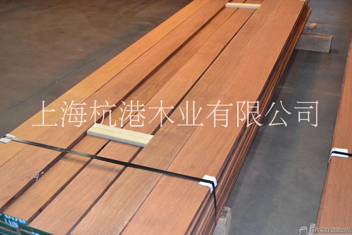 進(jìn)口防腐木巴勞木圓形加工 異型加工廠家