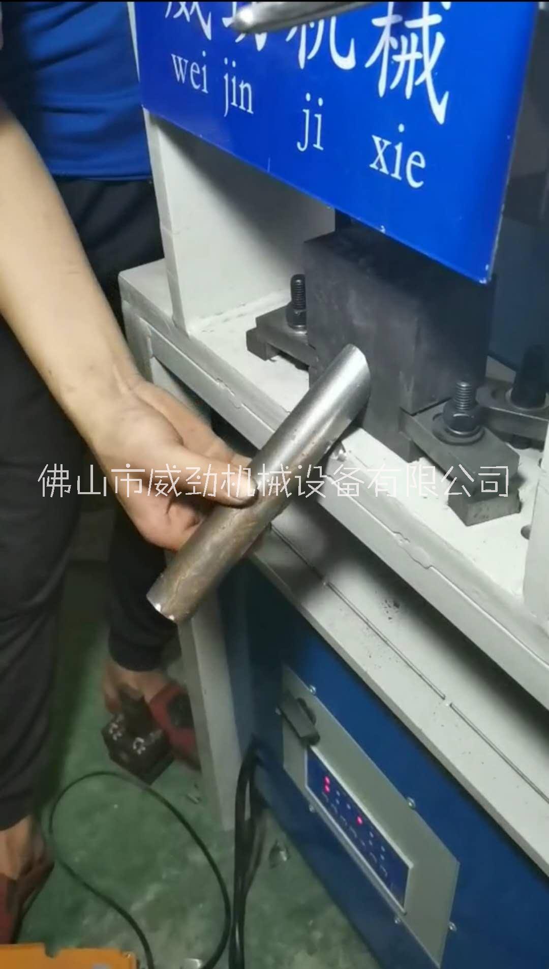 多功能液壓沖床：沖孔、沖弧、切斷、沖角