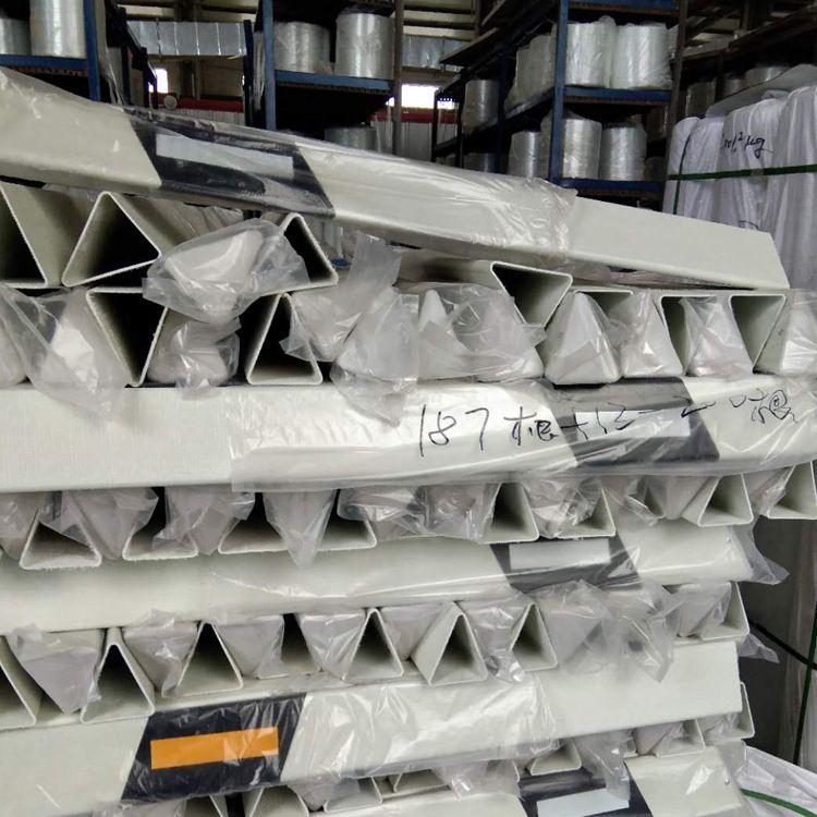 天津輪廓標(biāo) 三角輪廓標(biāo)玻璃鋼輪廓樁 柱式輪廓標(biāo) 玻璃鋼材質(zhì)