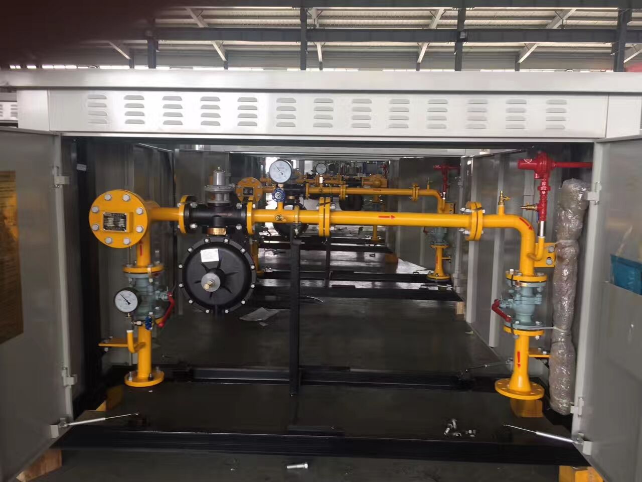 供應(yīng)內(nèi)燃氣調(diào)壓柜，燃氣調(diào)壓柜廠家，燃氣調(diào)壓柜型號 內(nèi)蒙燃氣調(diào)壓箱設(shè)備廠家供應(yīng) 內(nèi)蒙燃氣調(diào)壓器廠家 供應(yīng)內(nèi)蒙燃氣調(diào)壓柜廠家