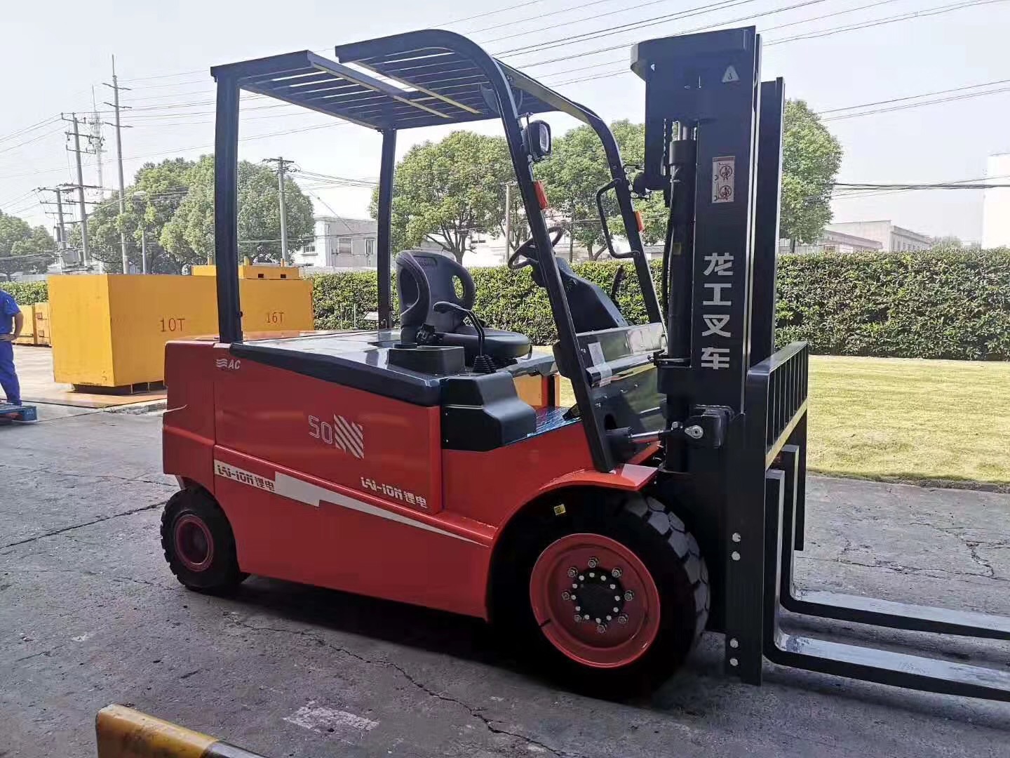 5噸內(nèi)燃平衡重式叉車 5噸內(nèi)燃平衡重式叉車