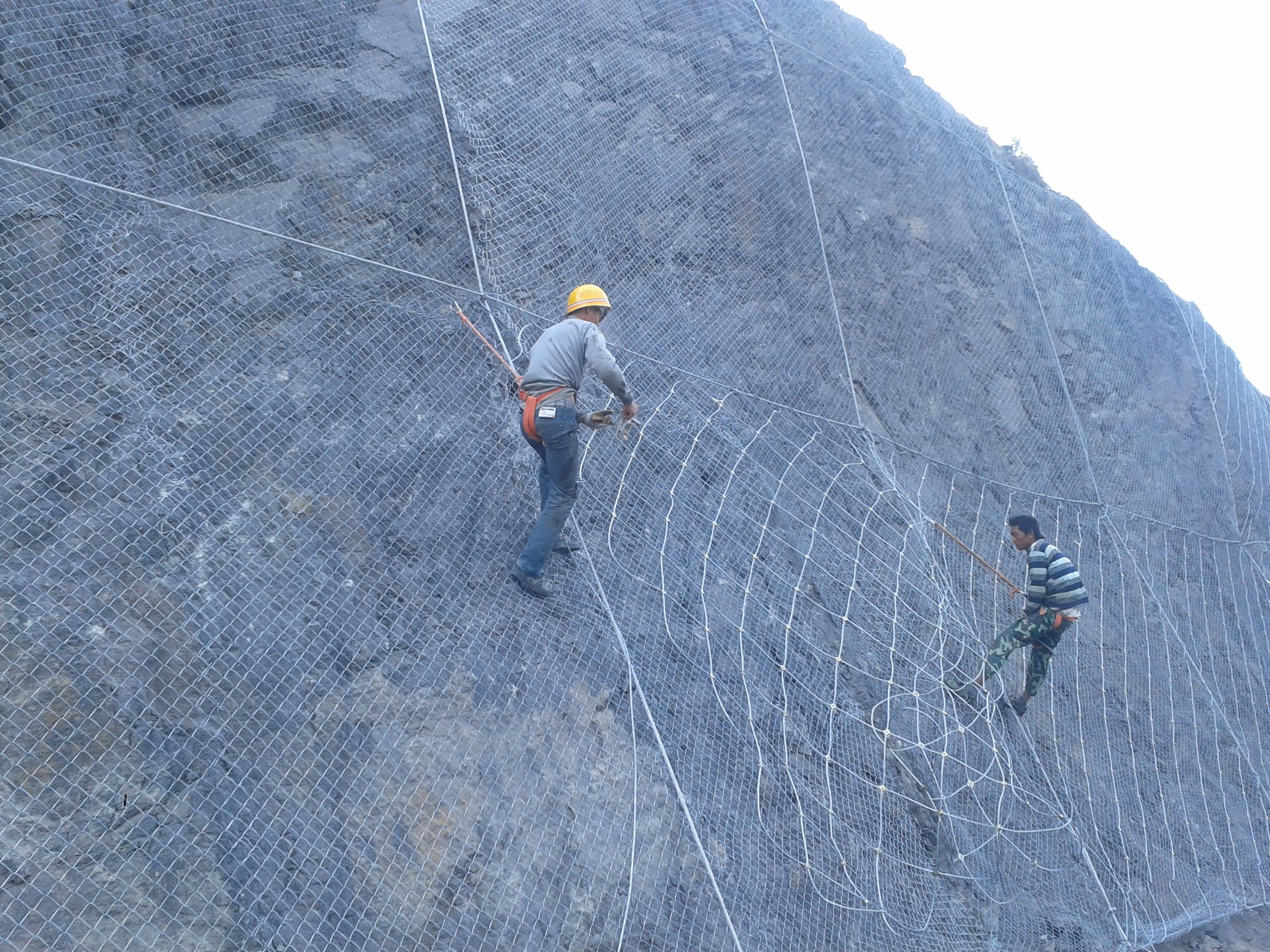 邊坡防護網施工單位廠家直銷護山網 gps邊坡防護網
