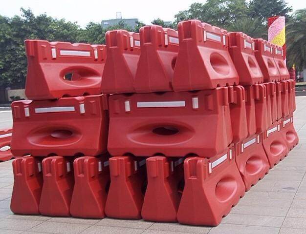 廣州大型活動(dòng)物料出租鐵馬出租防暴欄出租水馬供應(yīng) 鐵馬出租，防暴欄出租，水馬供應(yīng)