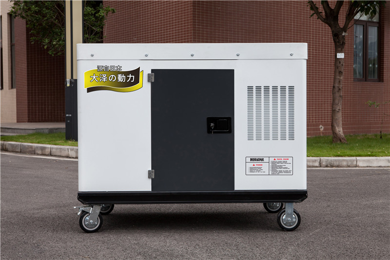 25KW三相柴油發(fā)電機(jī)/動(dòng)力發(fā)電