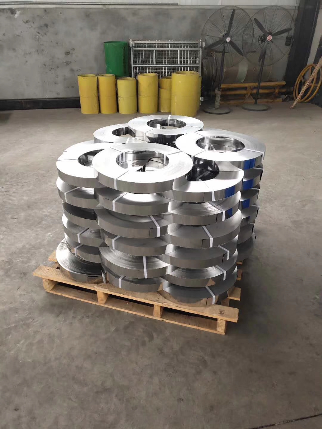 304L不銹鋼鋼帶 304L不銹鋼拉伸鋼帶 304L不銹鋼鋼帶價(jià)格 無錫304L不銹鋼鋼帶廠家 304L不銹鋼鋼帶批發(fā)