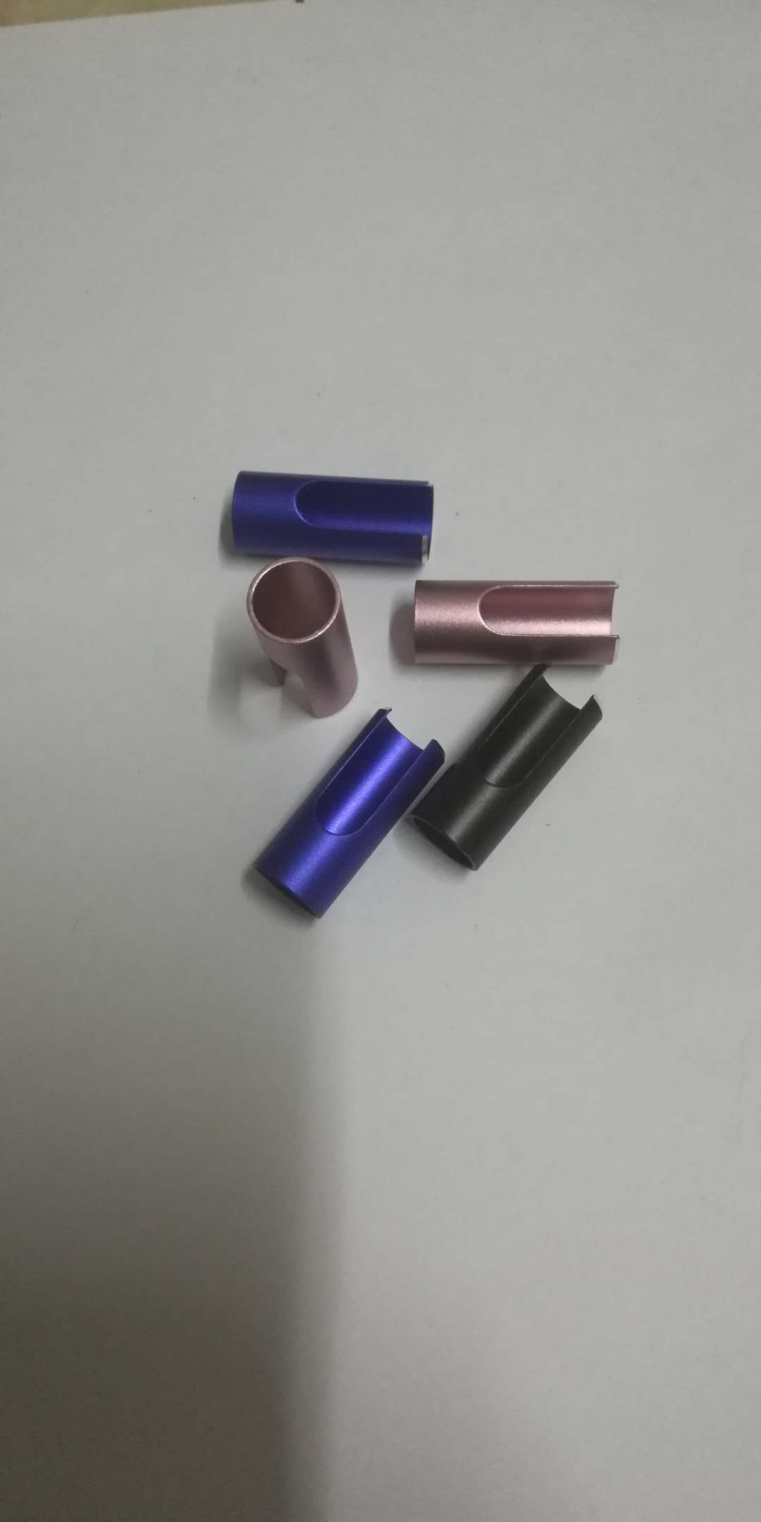 廣東數(shù)據(jù)線彎頭鋁合金外殼加工定制、批發(fā)、廠家直銷【深圳市眾力源鋁制品有限公司】