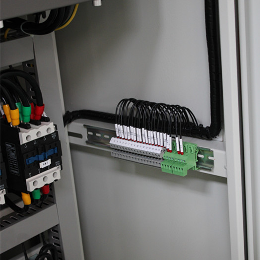 采用低頻低速巡檢水泵  延長消防水泵的使用壽命的消防自動巡檢柜