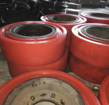 振華橡膠廠家供應 聚氨酯拖車輪胎 實心輪胎 廠家生產批發(fā)供應