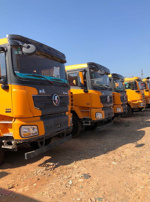 甘肅一年國五430馬力后八輪6米貨廂