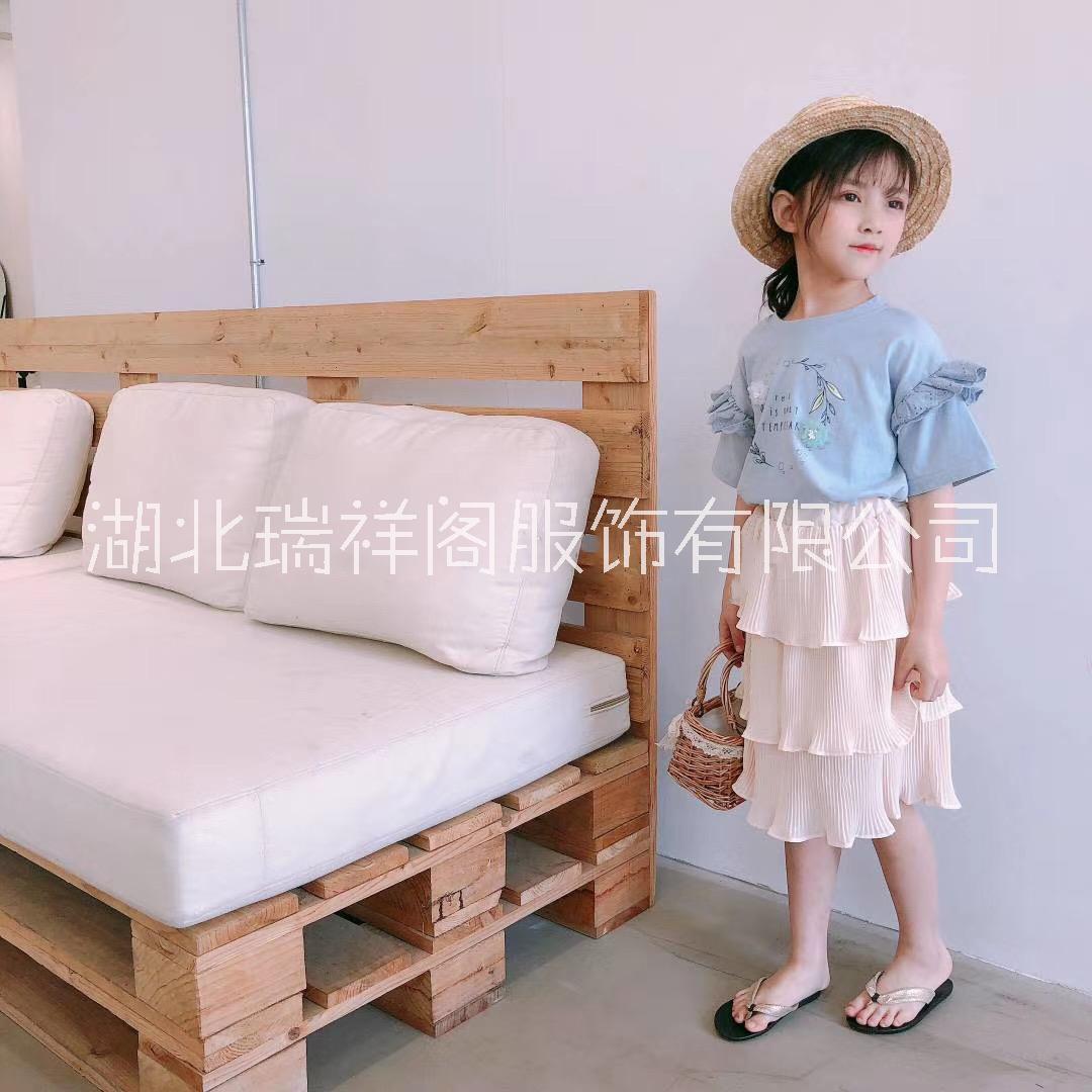 選擇與努吡童話(huà)童裝品牌合作開(kāi)一家童裝店