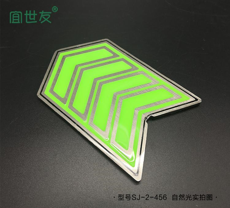 導(dǎo)向標(biāo)批發(fā) 導(dǎo)向標(biāo)箭頭 打孔 燈孔