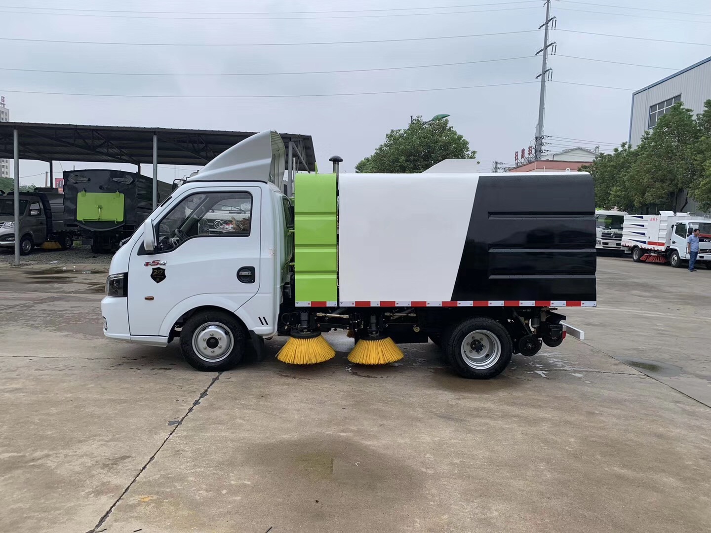 掃路車 東風(fēng)途逸3方掃路車 工廠馬路街道灑水掃地車 道路垃圾清掃車