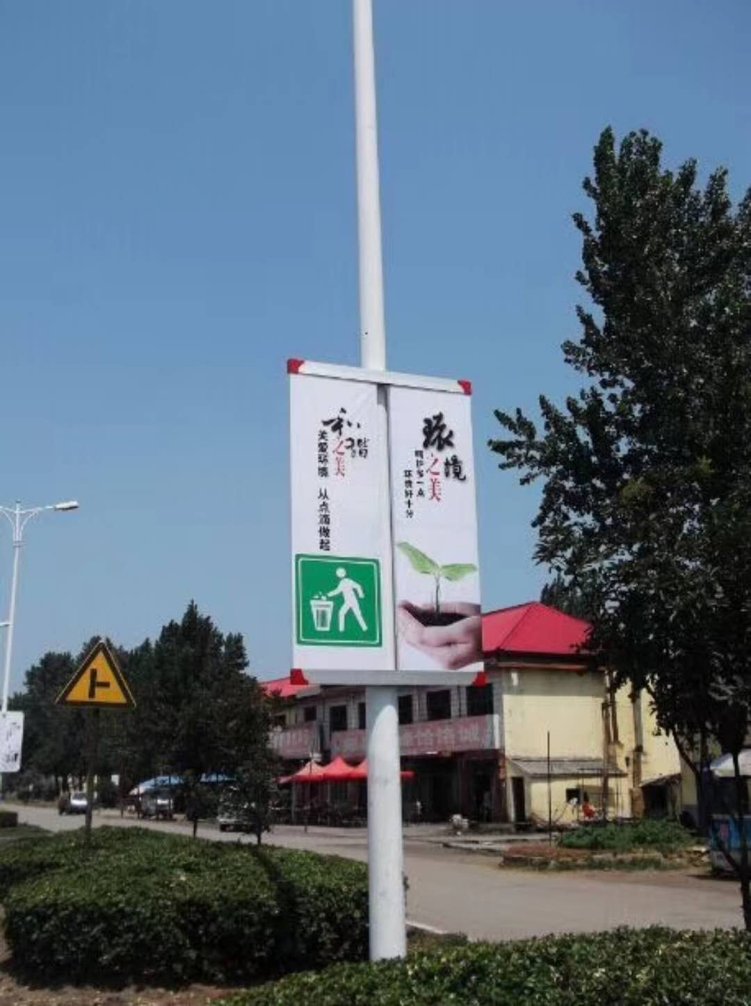 戶外單臂燈桿道旗結(jié)實耐用廠家