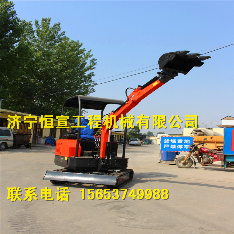 濟(jì)寧17挖掘機(jī)報價，小型全新液壓履帶挖掘機(jī) 山地坡地栽樹挖坑機(jī)圖片