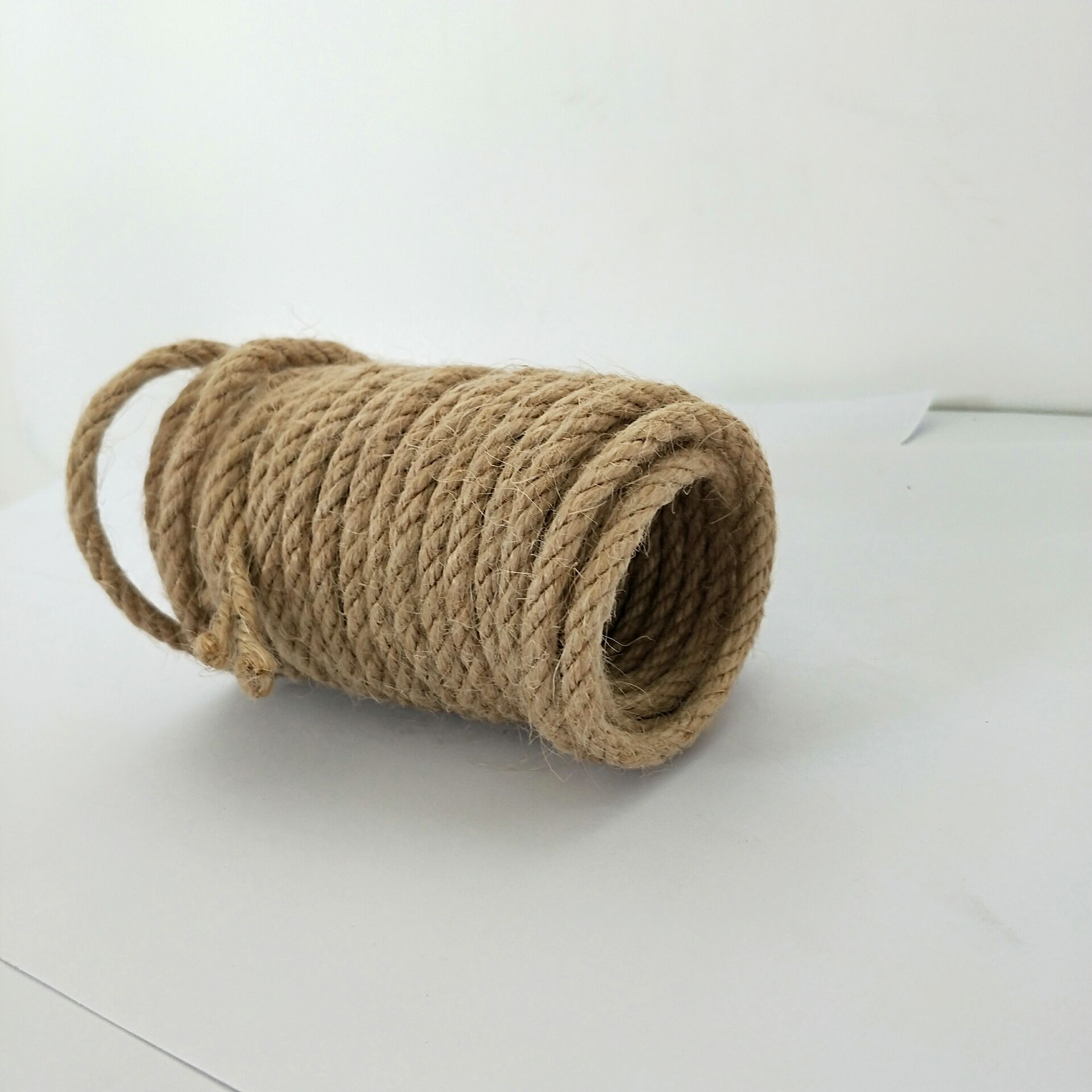 瑞祥廠家現(xiàn)貨供應(yīng)手工麻繩diy麻繩 復(fù)古麻繩批發(fā)支持定制