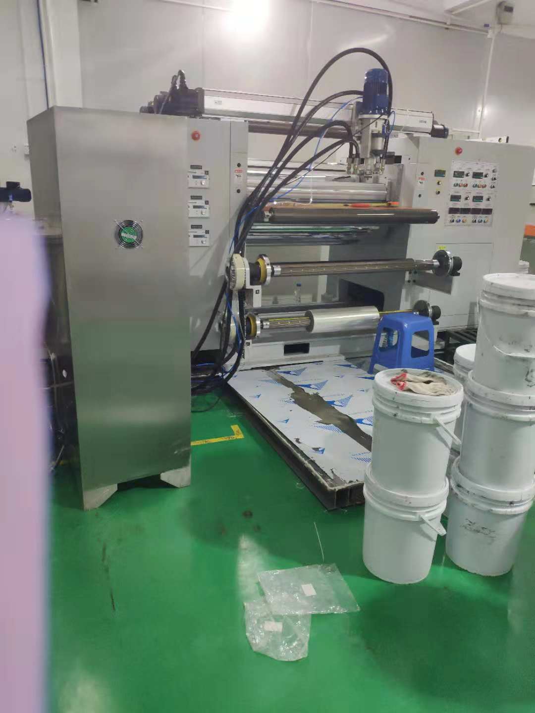 液體硅膠卷材發(fā)泡機(jī) 硅膠壓延機(jī)供料設(shè)備_久耐機(jī)械