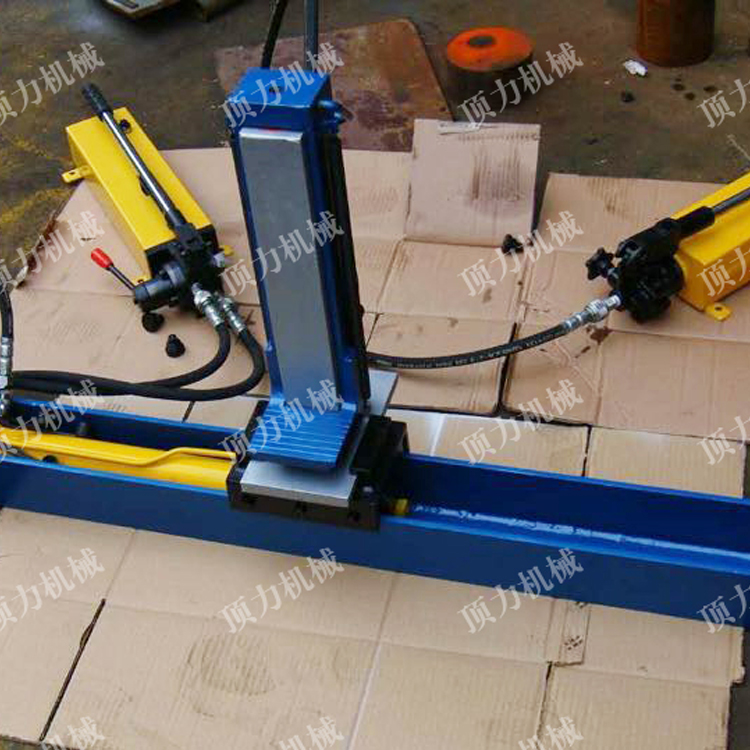 供應(yīng)機車落軌復(fù)位機價格，上道機 機車落軌復(fù)位機，礦用液壓復(fù)位機 橫移式復(fù)軌器