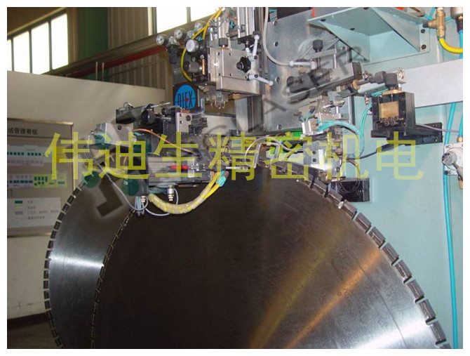 木工鋸片鋸齒焊接用什么焊機(jī)35kw高頻釬焊機(jī)