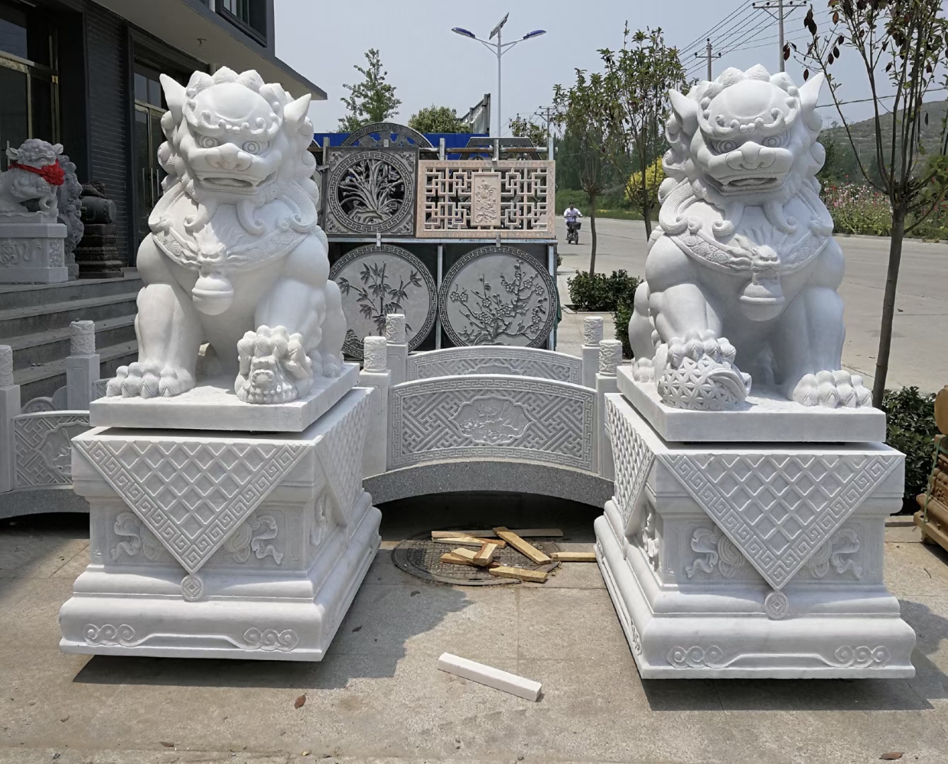 四川漢白玉石獅子價(jià)格