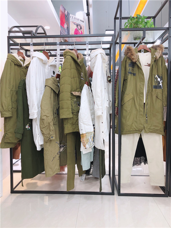 熙然冬季時尚品牌女裝尾貨走份批發(fā)，時尚潮流女裝尾貨