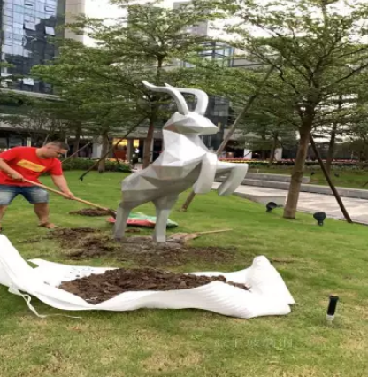 玻璃鋼卡通牛雕塑  仿真動(dòng)物雕塑廠家 戶外公園動(dòng)物擺件