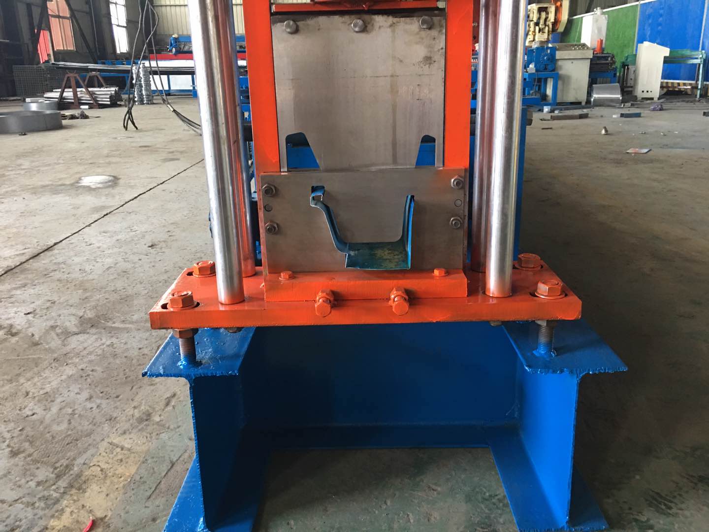 大棚落水槽輥壓成型機(jī) 天溝水槽壓瓦機(jī) 大棚落水槽輥壓成型機(jī) 天溝水槽機(jī)