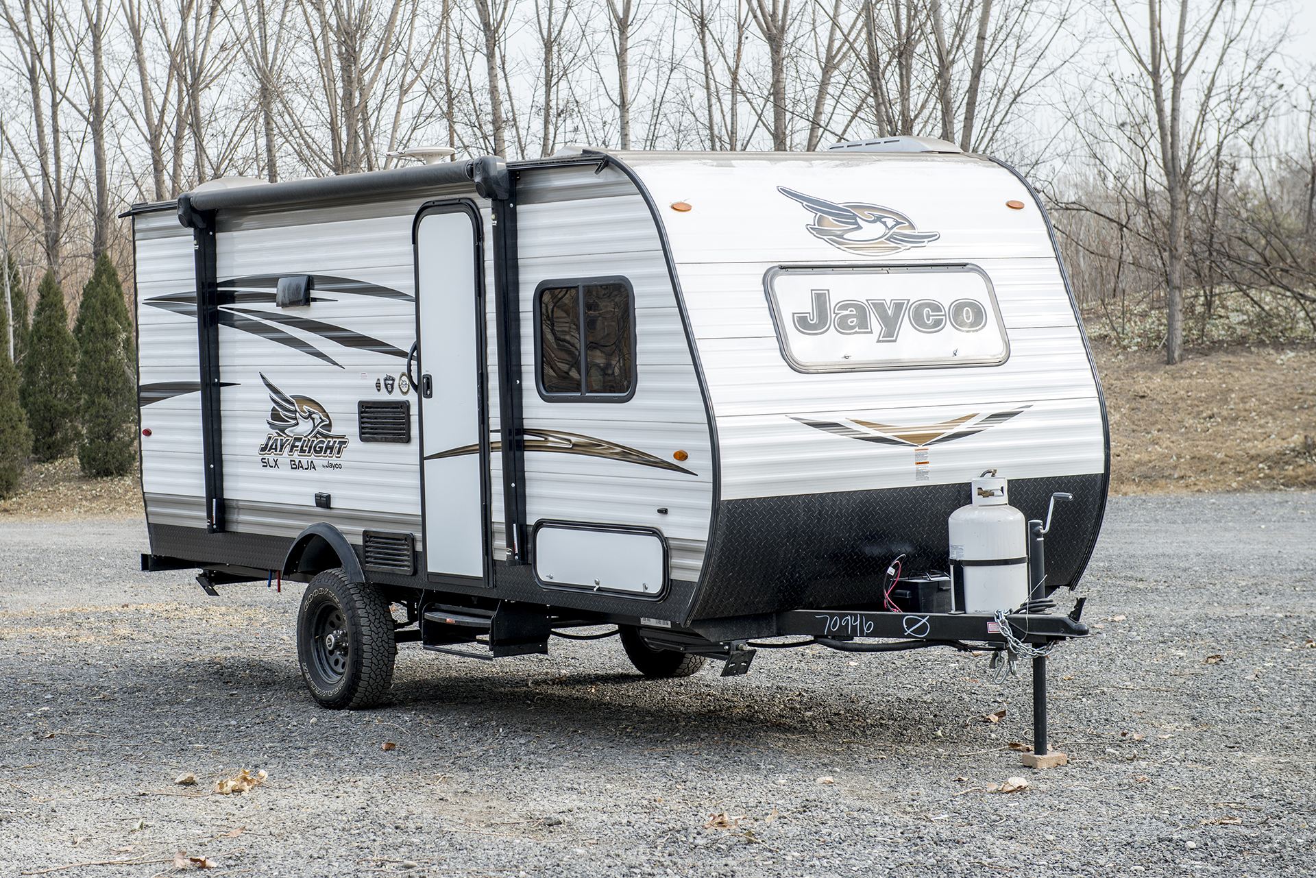 拖掛房車定制、廠價出售、聯(lián)系電話、售價【菏澤市奇美廣告有限公司】