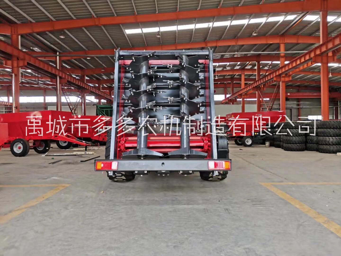 絞龍破碎輪牽引式撒糞機(jī)_吉林有機(jī)肥雨林撒糞機(jī)_撒糞機(jī)市場(chǎng)價(jià)格
