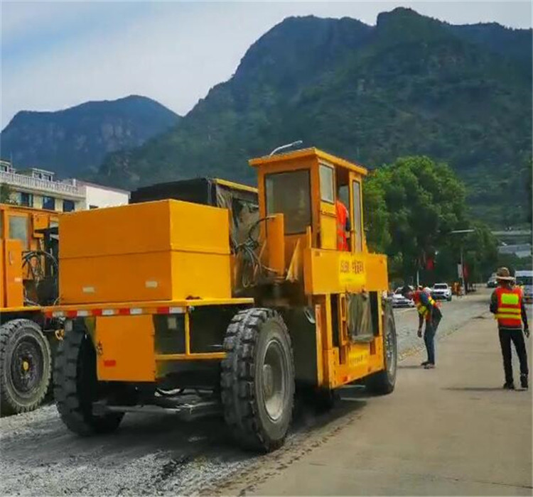 水泥路面共振碎石化施工多少錢一平方 共振破碎機廠家設(shè)備直租