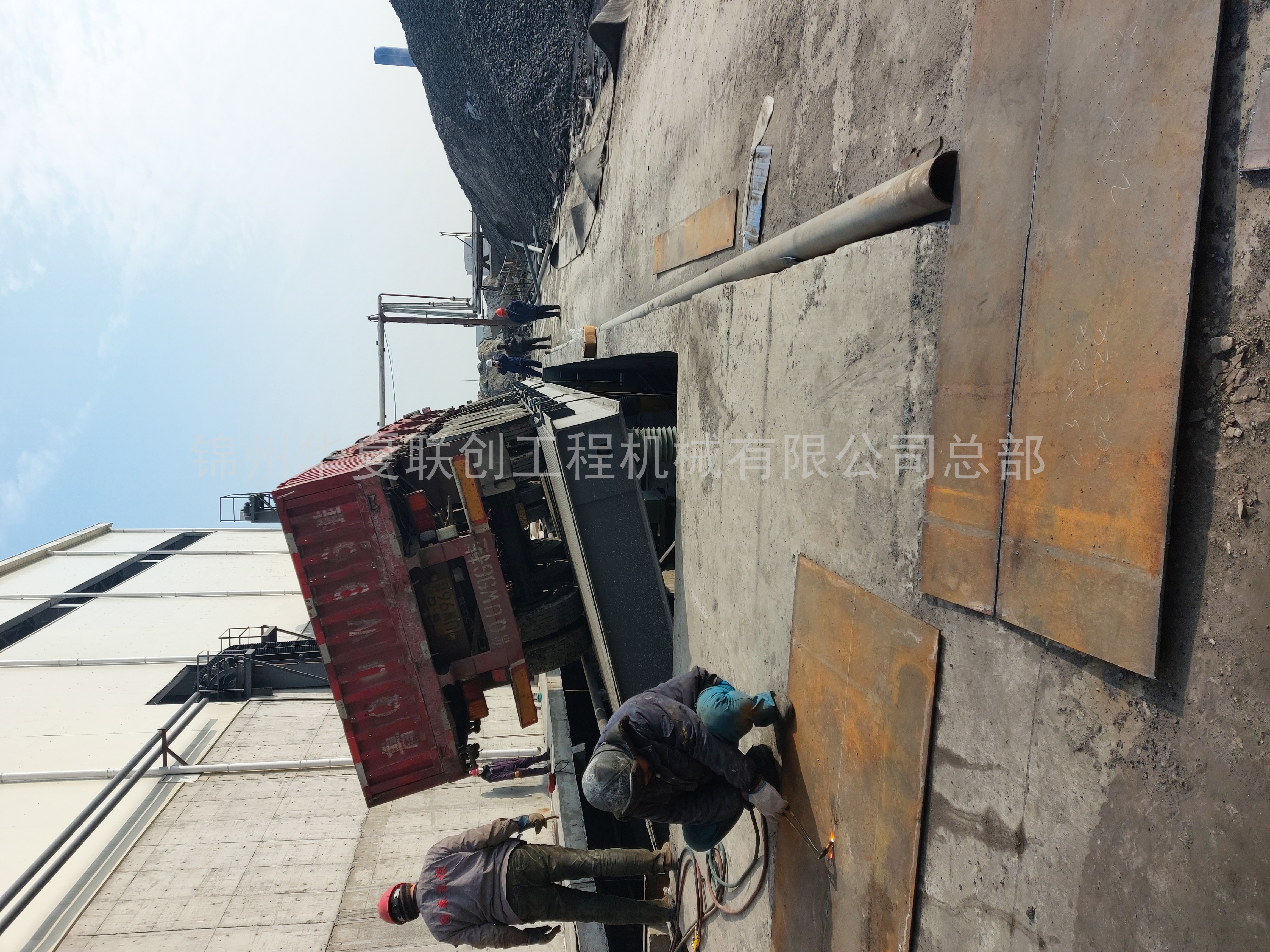 上海汽車側(cè)翻平臺廠家價格供應(yīng)商
