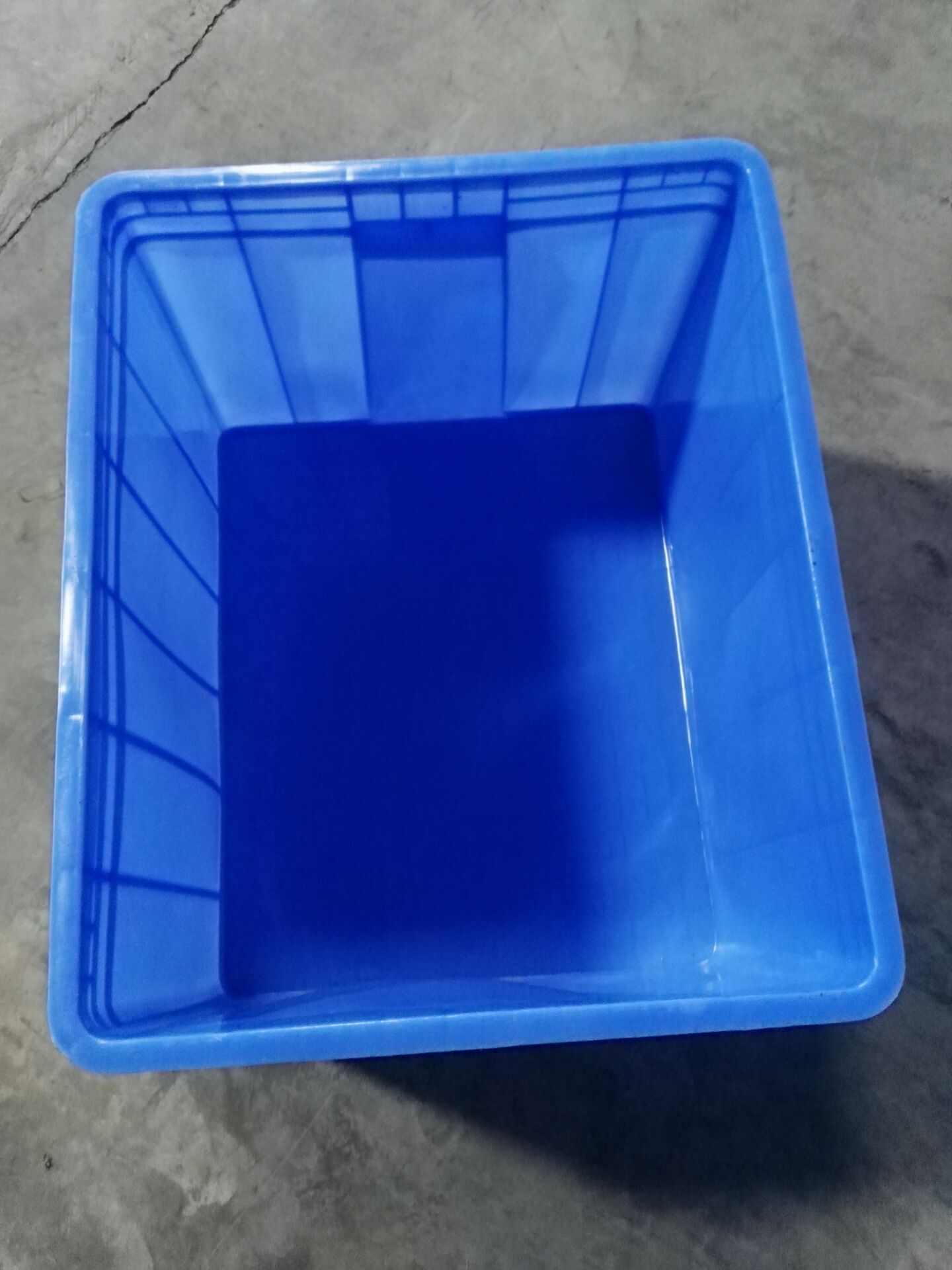 供應(yīng)全新料周轉(zhuǎn)箱優(yōu)質(zhì)塑料膠箱各類防靜電塑膠箱 全新料周轉(zhuǎn)箱膠箱