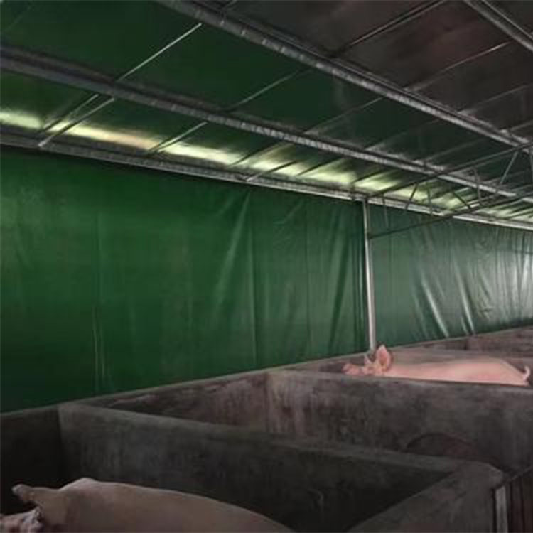 豬場(chǎng)卷簾布定做豬舍卷簾價(jià)格 養(yǎng)殖場(chǎng)卷簾布圖片雞舍養(yǎng)牛場(chǎng)卷簾布