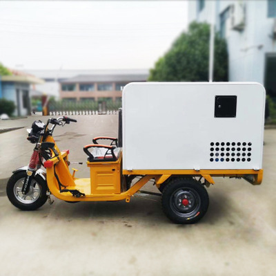 冠儒600L高壓清洗車環(huán)衛(wèi)高壓清洗車廠家三輪環(huán)衛(wèi)灑水車高壓沖洗車