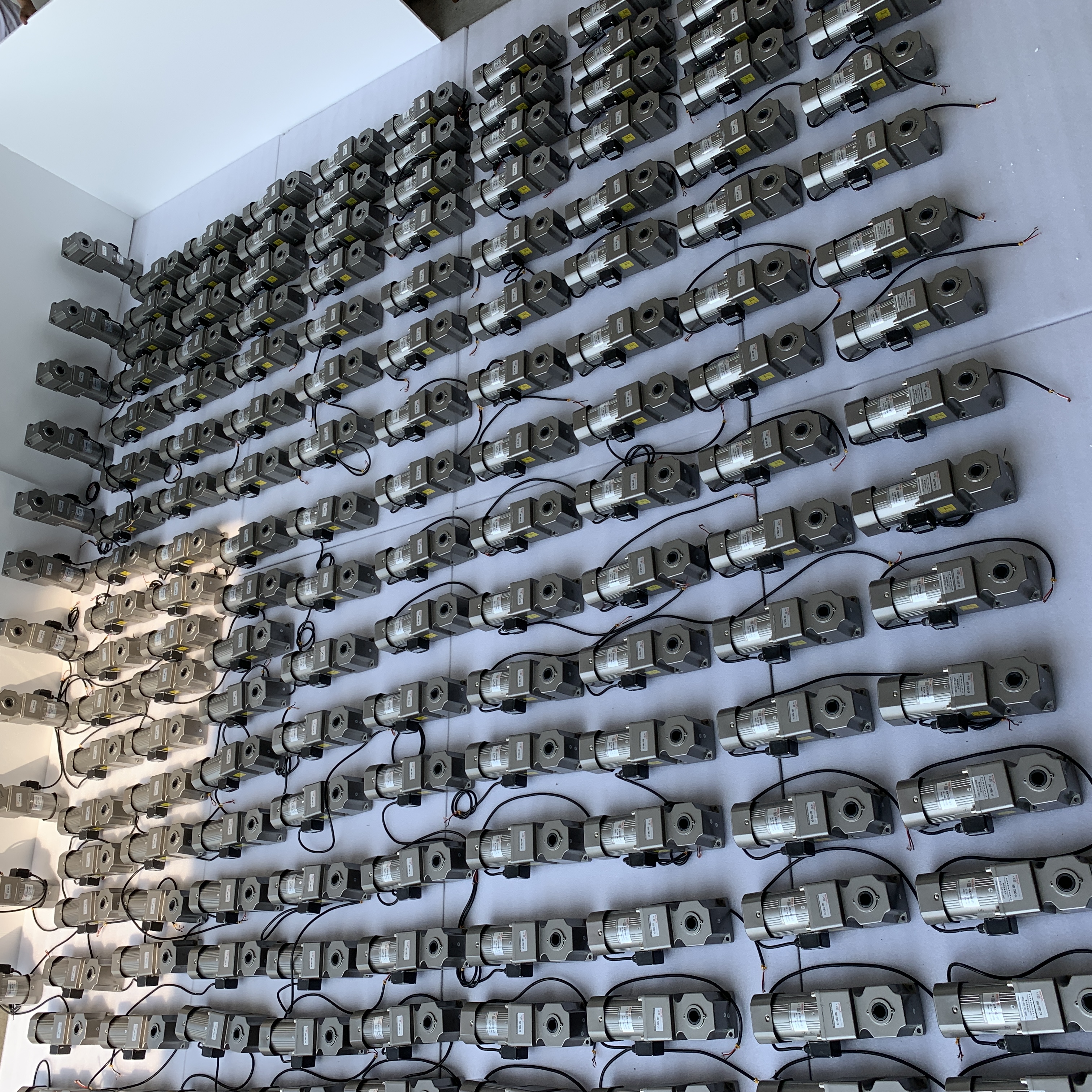 直銷轉(zhuǎn)角減速電機價格