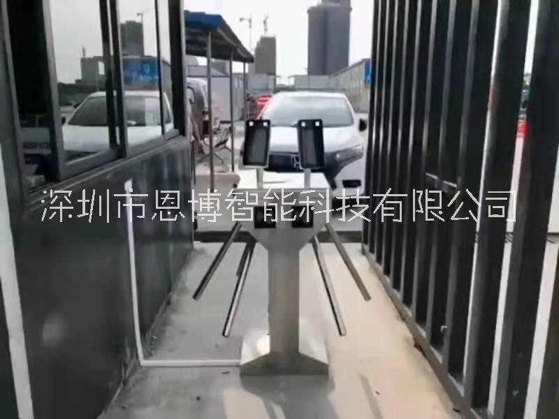 閘機生產(chǎn)廠家 人臉識別閘機 立式三輥閘ENBO-SG302